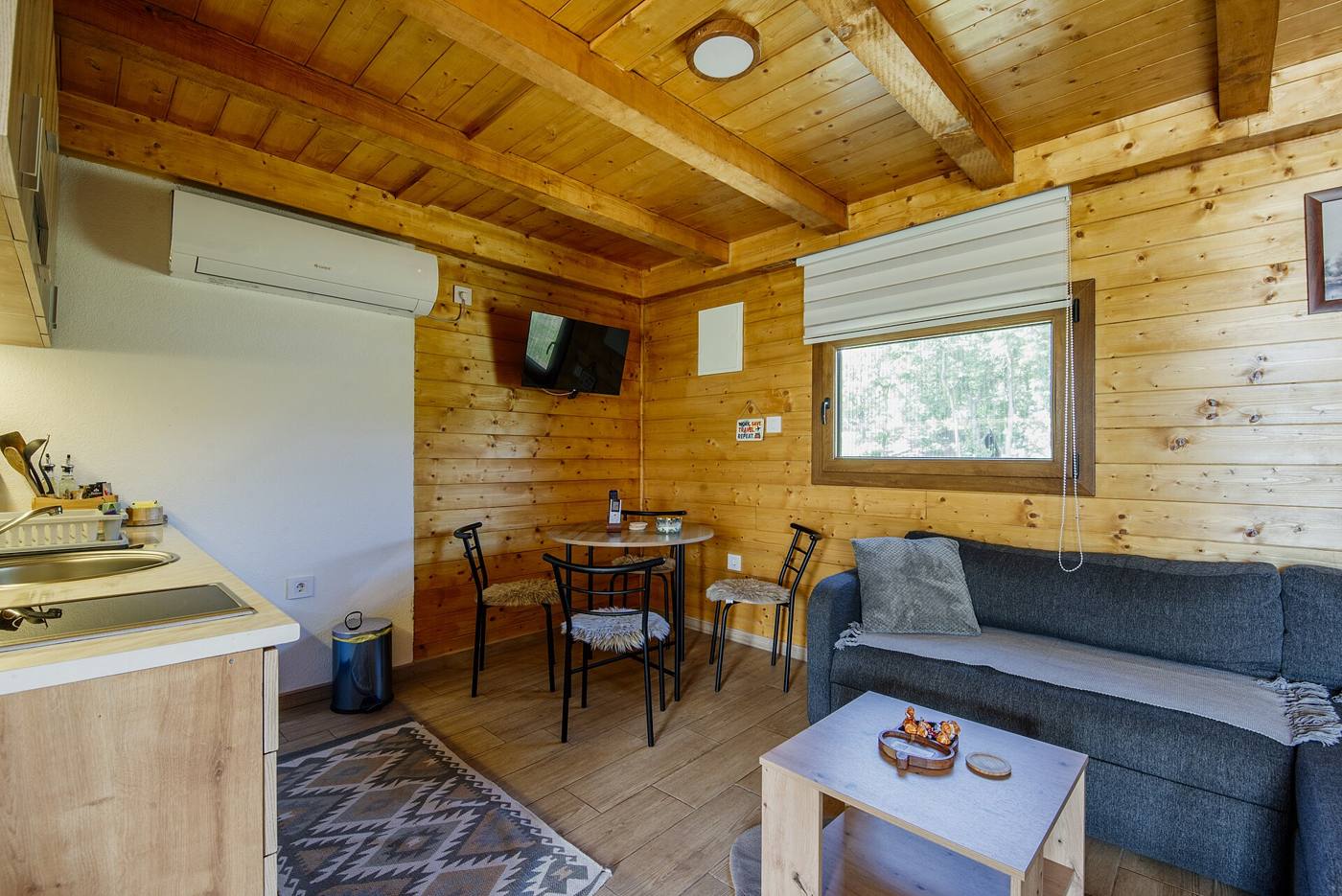 Cucina in legno su misura